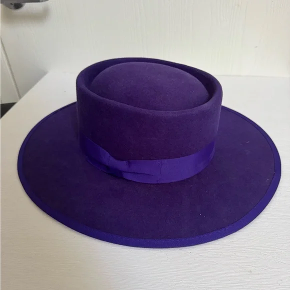 Dressed in LALA Purple Hat - Picture 1 of 4